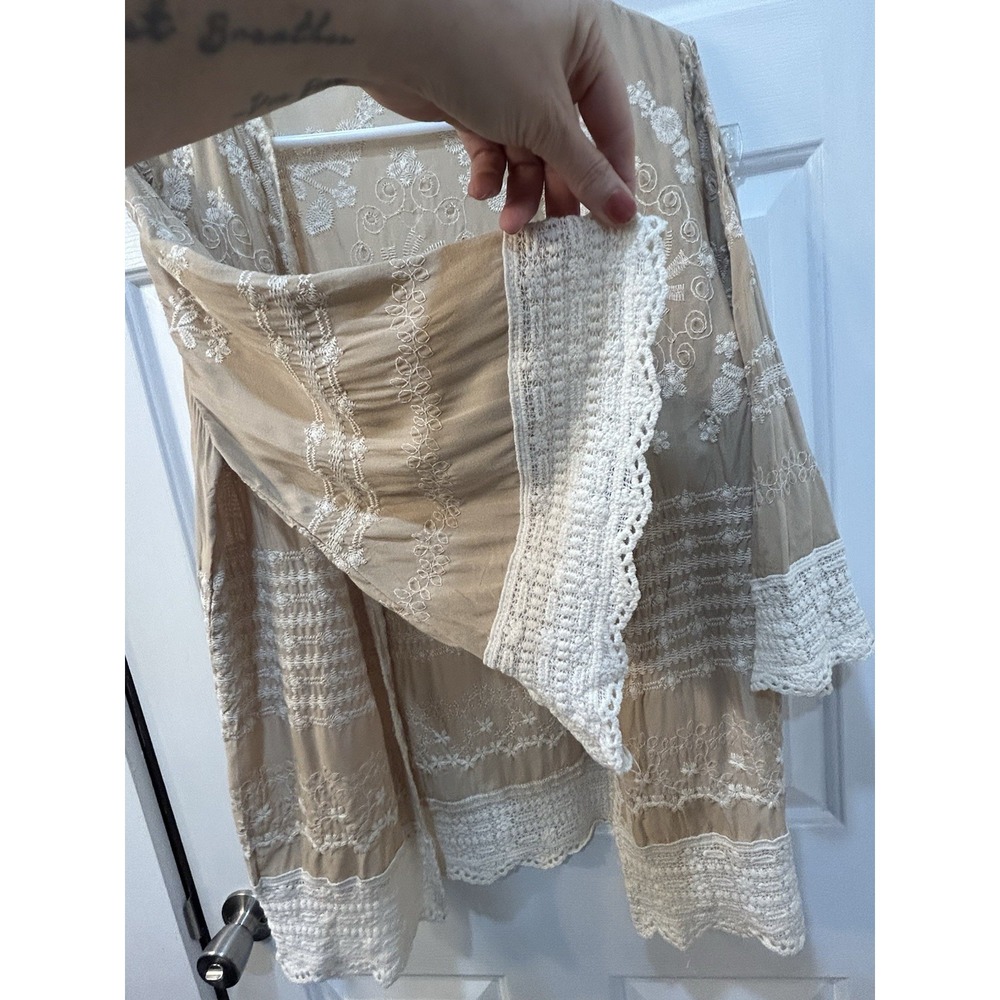 Solitaire Women Sz M Duster Kimono Black White Crochet Lace Embroidered Boho - Picture 4 of 10